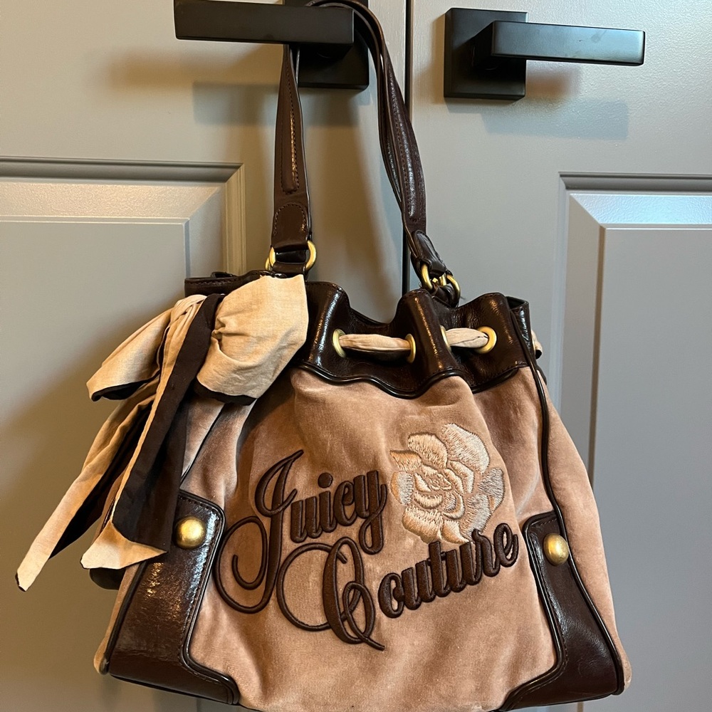 Juicy couture daydreamer shoulder bag